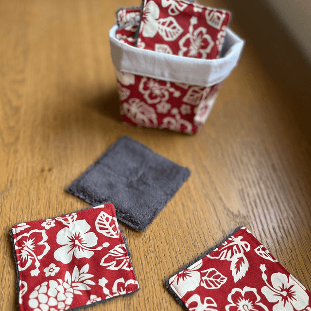 7 lingettes nettoyantes avec panier 