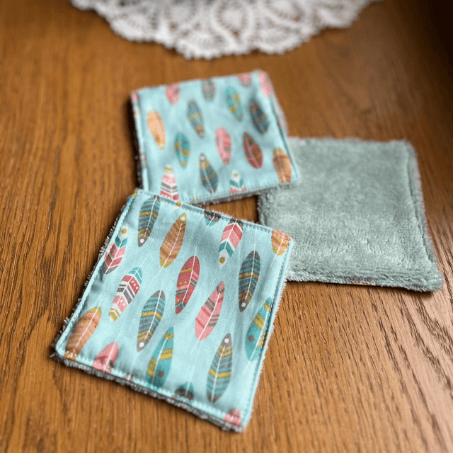 10 lingettes nettoyantes enfants avec panier 