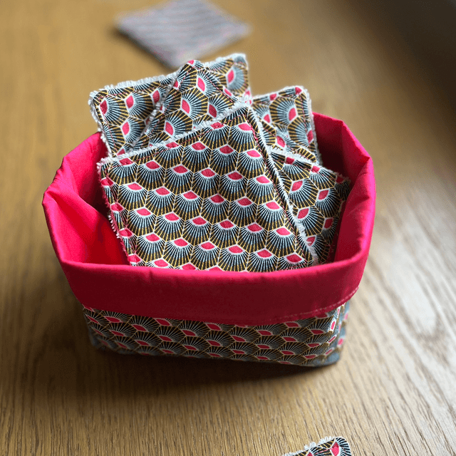 7 lingettes nettoyantes avec panier 