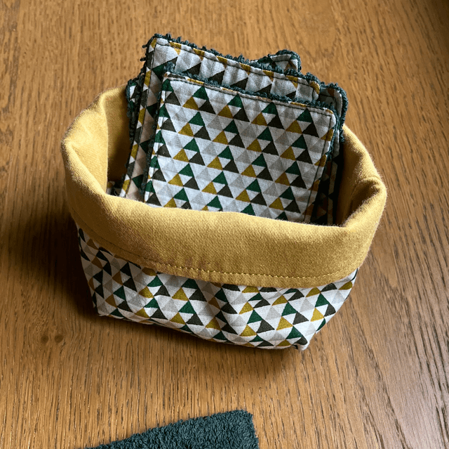 7 lingettes nettoyantes avec panier 