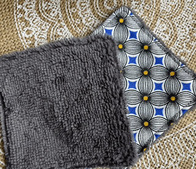 7 lingettes nettoyantes avec panier 
