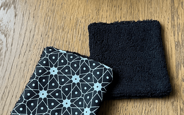 7 lingettes nettoyantes avec panier 