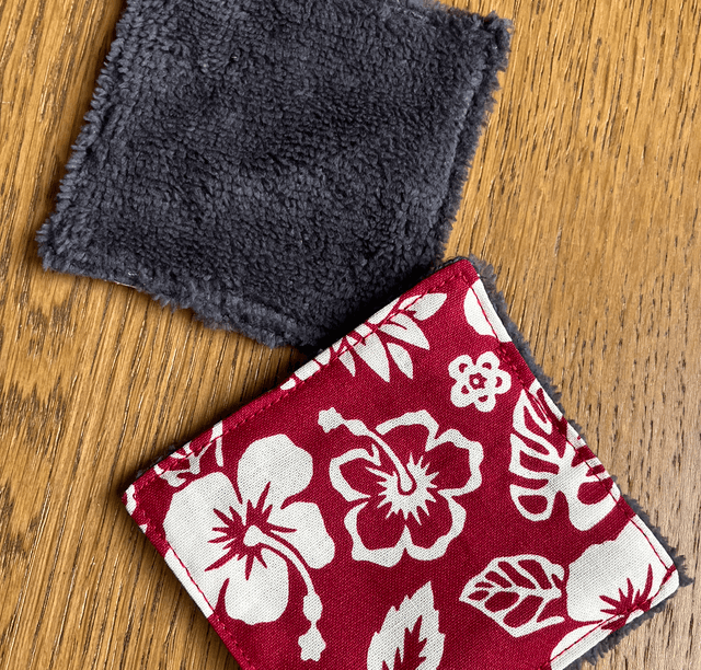 7 lingettes nettoyantes avec panier 