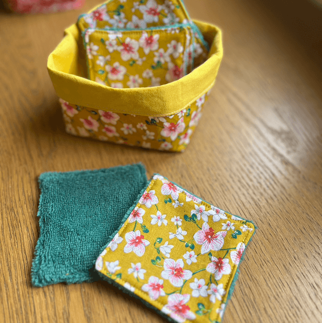 7 lingettes nettoyantes avec panier 